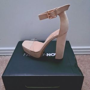 Fashion Nova 7.5 Nude Platform Heels (Brand New)